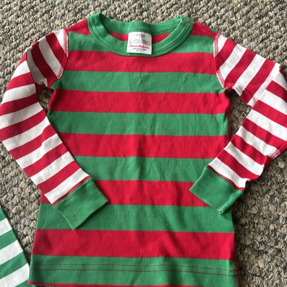 Hanna Andersson Christmas striped 2 pc pajamas 4T - Picture 3 of 8